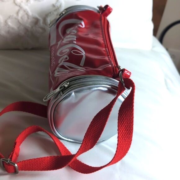 New Vintage Style Coca-Cola Classic Can  Handbag - Picture 3 of 11